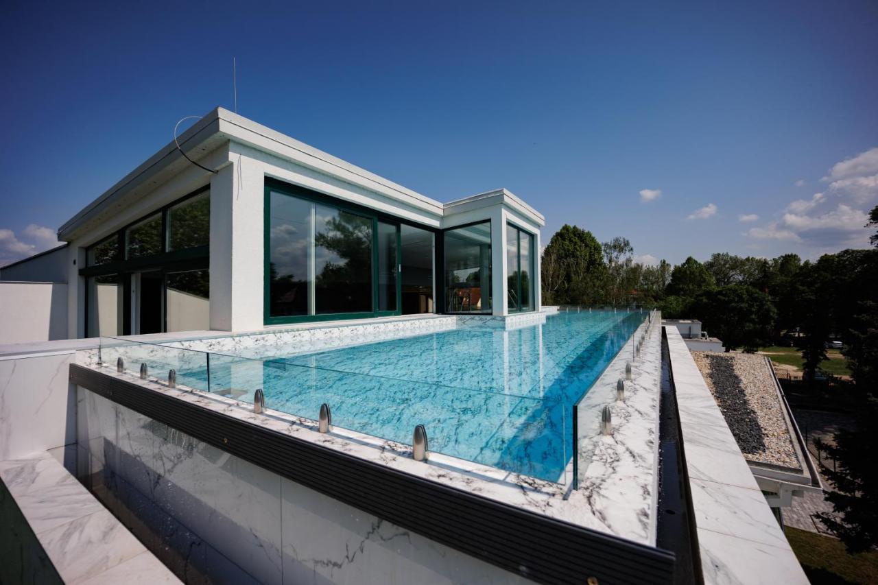 White&Blue Apartman Siofok Exterior photo
