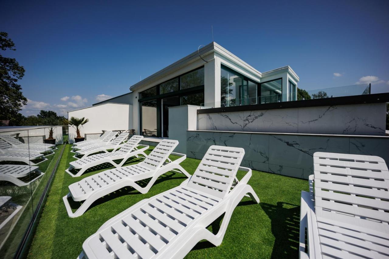 White&Blue Apartman Siofok Exterior photo